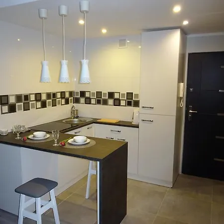 Junior * Варшава